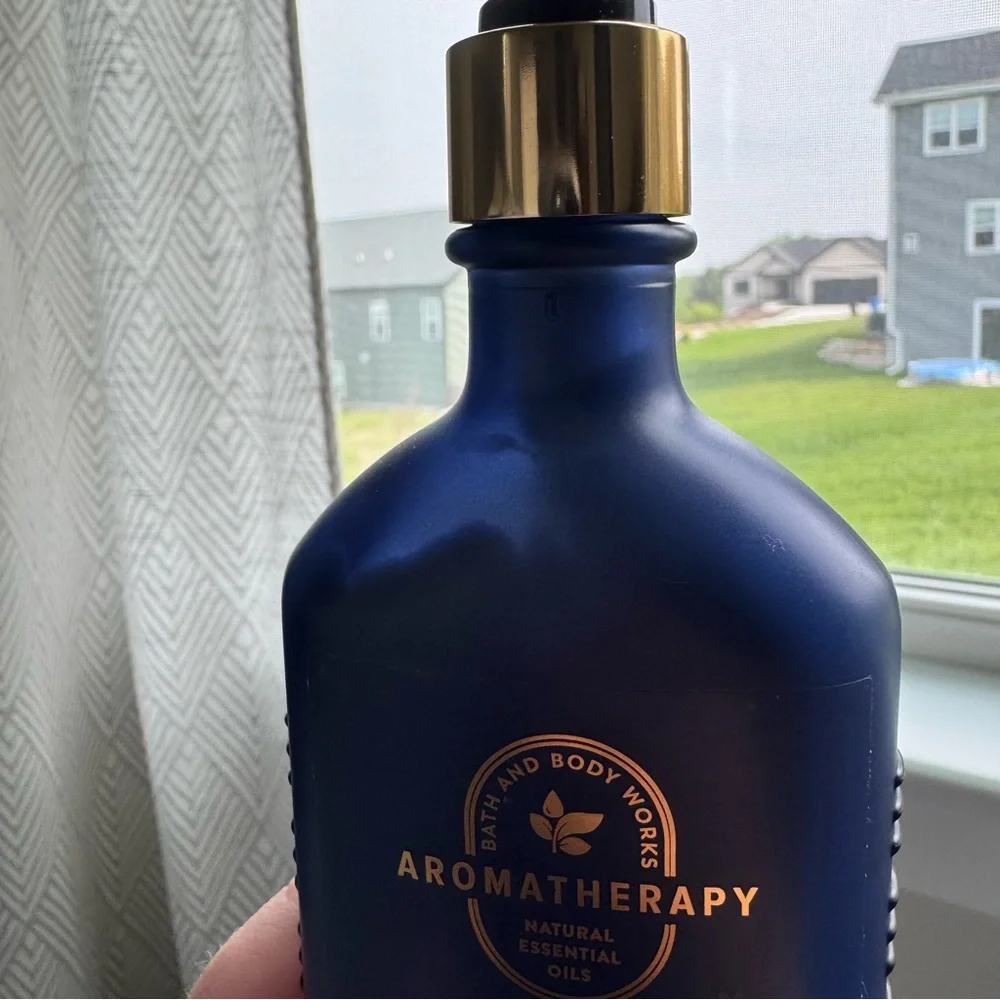 Bath & Body Works Aromatherapy Lavender Vanilla Lotion Sleep 6.5 oz 90% Full - Picture 7 of 8